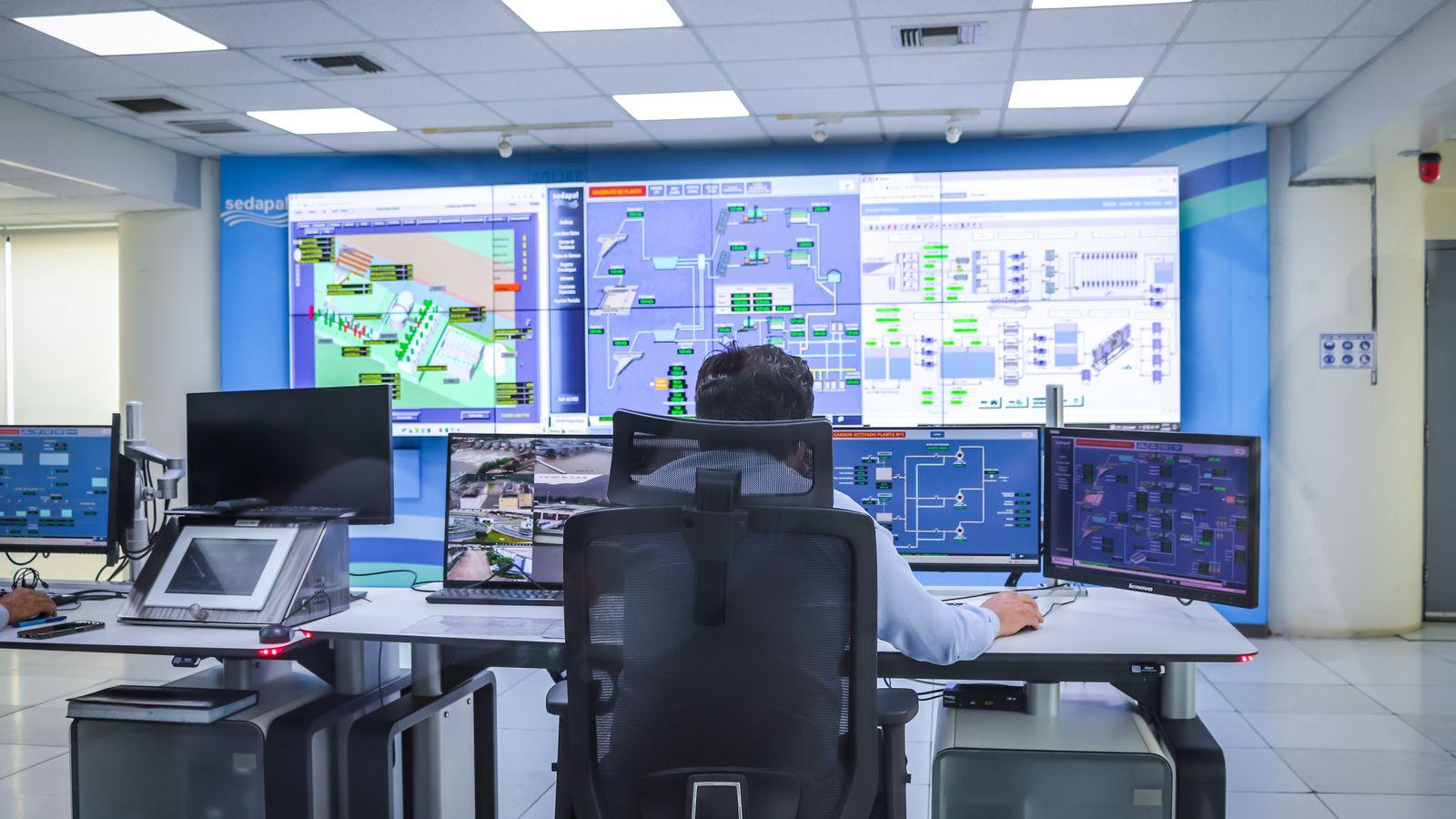 A network operations dashboard showing exit IP rotation across multiple cities.